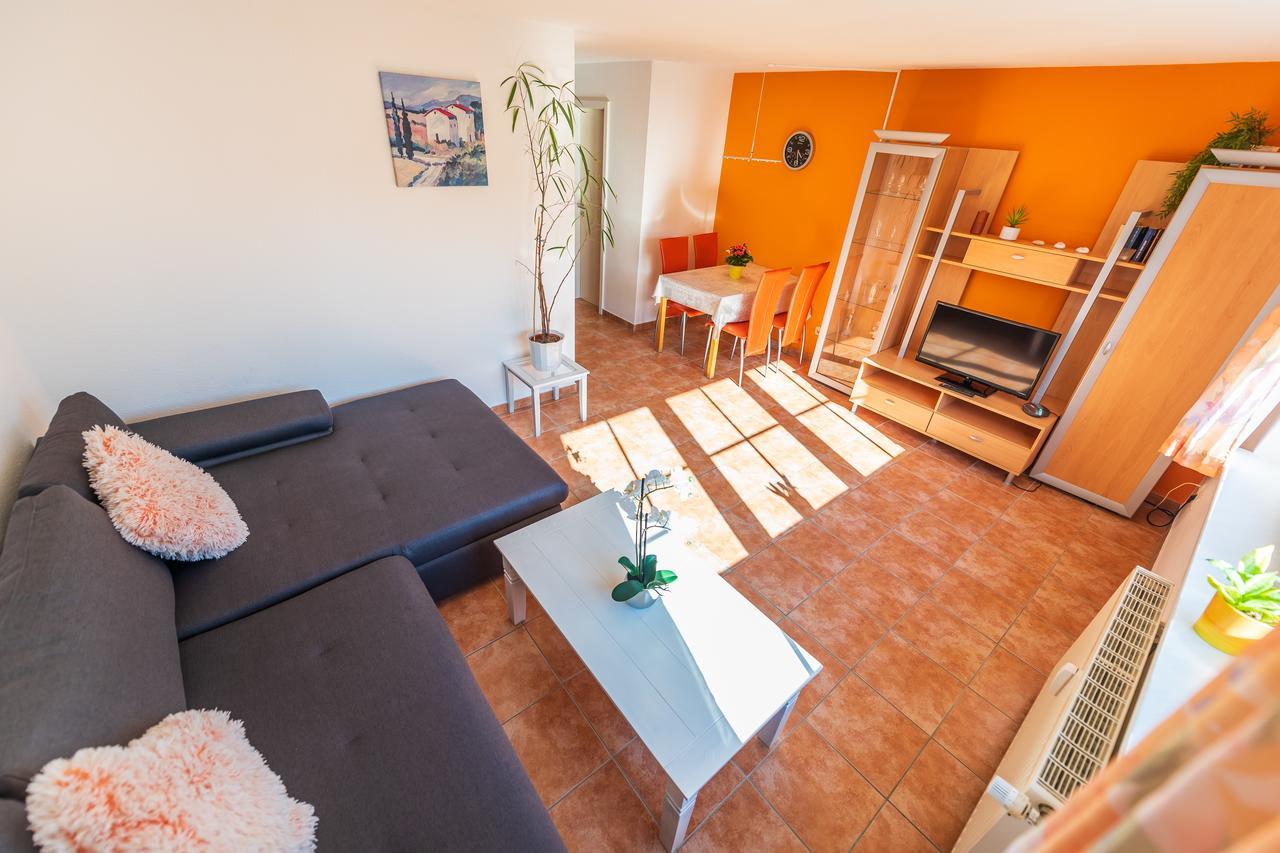 Haus Jasmund Apartment *